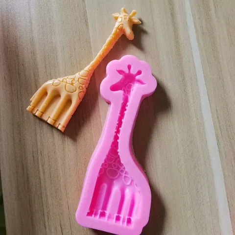 Cartoon Giraffe Shape Cake Decorating Mold Silicone Fondant Chocolate Baking Mold For DIY Sugarcraft Pastry Kitchen Tools