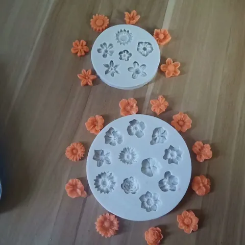 Stampi per Torte in Silicone Floreale Stampi per Decorare Cioccolato Fondente a Forma di Fiore Rotondo Strumenti da Forno