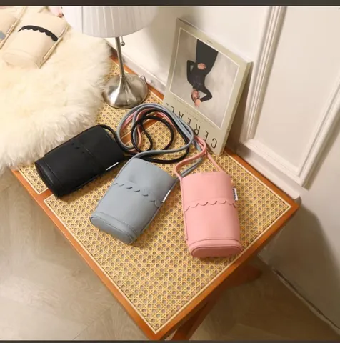 Scalloped Trim Composite Leather Mini Crossbody Bag For Women Scalloped Edge Cell Phone Purse Shoulder Bag For Shopping
