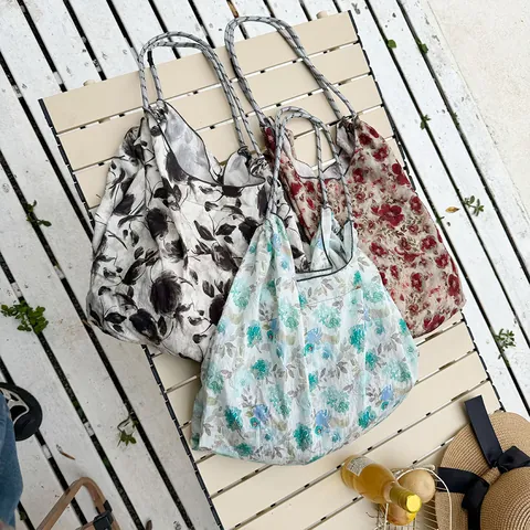 Large Capacity Floral Satin Tote Bag Vacation Style Lightweight Printed Beach Shoulder Bag For Women Foldable Shopper Bag