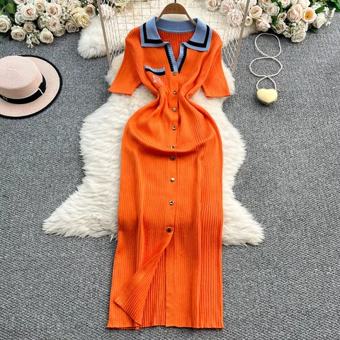 Vestido de Punto para Mujer Cuello Polo Manga Corta Color en Contraste Bordado Letra Corte Ajustado Abertura Lateral Vestido Maxi