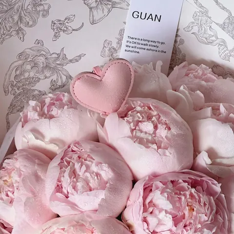 Accessori Decorativi a Forma di Cuore in Pelle per Mazzi di Fiori Fai da Te Confezioni Regalo Ornamento a Cuore per San Valentino Matrimonio