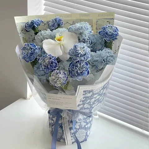 Blau und Weiß Porzellan Stil Blumenverpackungspapier 100g Kraftpapier Vintage Blumenmuster Geschenkverpackungsmaterialien Für Floristen Bouquet Party