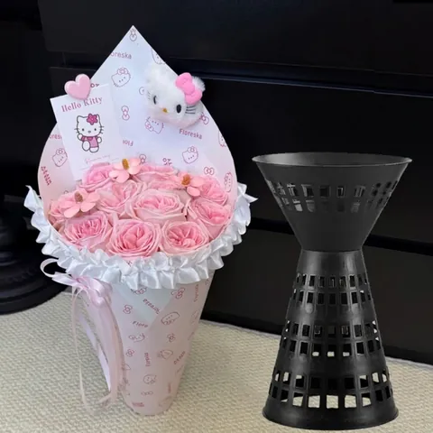 Forro de Ramo Elevado de Plástico Herramienta de Soporte en Forma de Corazón Hueco para Floristería Boda Fiesta Decoración