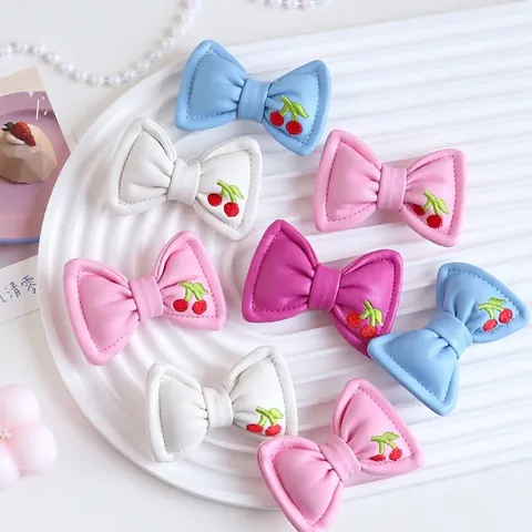 Accessorio Fiocco in Pelle Imbottito 3D Con Ricamo Ciliegia Stile Dopamina alla Moda Decorazione Floreale Ornamento Fiocco per Confezioni Regalo Artigianato Fai da Te Donna