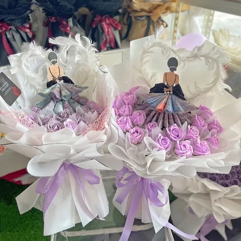 Tarjeta de Flores Vestido de Novia Decoración Ramo Día de la Madre Papel Especial Tarjeta Ornamento Novia Para Pastel Regalo Fiesta