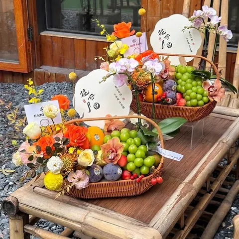 Handmade Woven Gift Basket Imitation Rattan Fruit Basket Handheld Flower Basket For Wedding Picnic Home Decor Storage Basket
