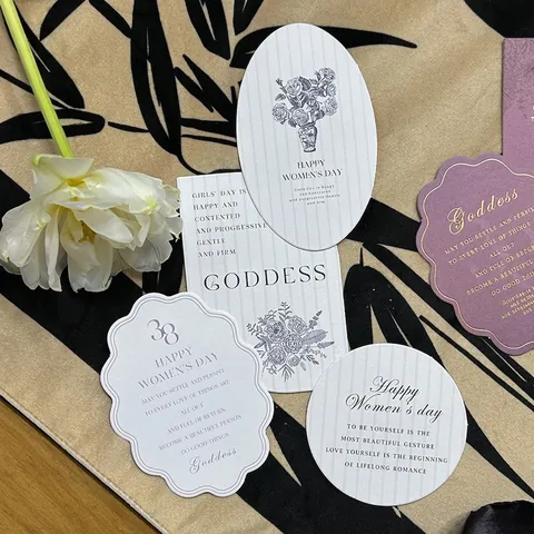 French Palace Modern Minimalist Women's Day Gift Tags Specialty Paper Floral Butterfly Pattern Greeting Cards Decoration