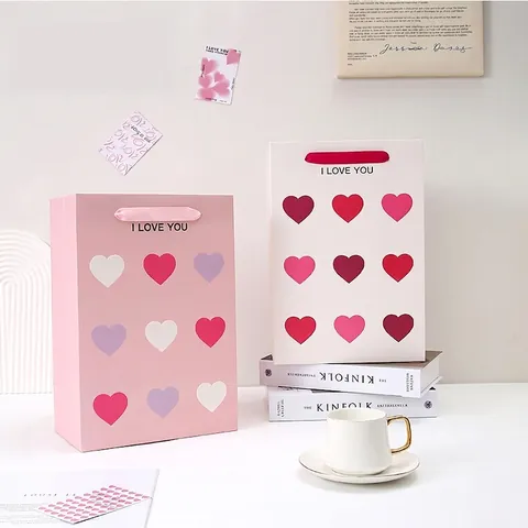 Heart Shape Paper Gift Bag With Satin Ribbon Handle Flower Packaging Bag For Valentine's Day Pink White Love Heart Handbag