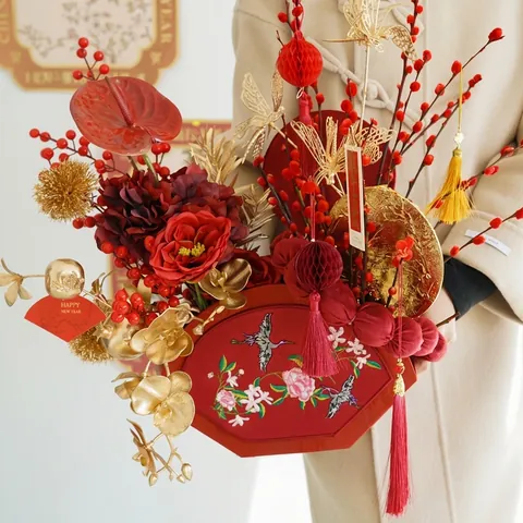 Chinese Style Fan Shaped Flower Packaging Box Satin Embroidery New Year Gift Box For Floral Arrangement Desktop Decor