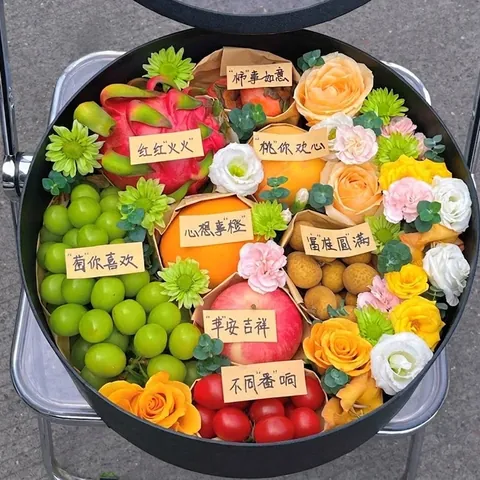 Heart Shaped Round Gift Packaging Box With Transparent Lid Empty Flower Fruit Snack Box For Valentine's Day Qixi Festival