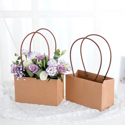 Waterproof Kraft Paper Flower Packaging Handbag High-End Trapezoidal Rectangular Gift Bag For Mother's Day Flower Shop Bag
