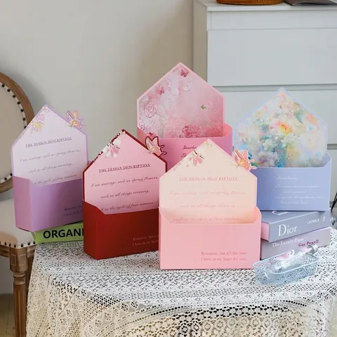 Romantic Envelope Style Flower Gift Box DIY Floral Packaging Cardboard Box With Butterfly Flower Pattern For Valentine
