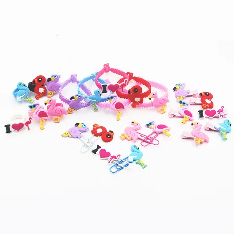 Collezione di Gioielli Fenicottero Cartoon Inclusi Bracciale in Gomma Morbida PVC Anelli Fermagli per Capelli e Segnalibri per Bambini Ragazze