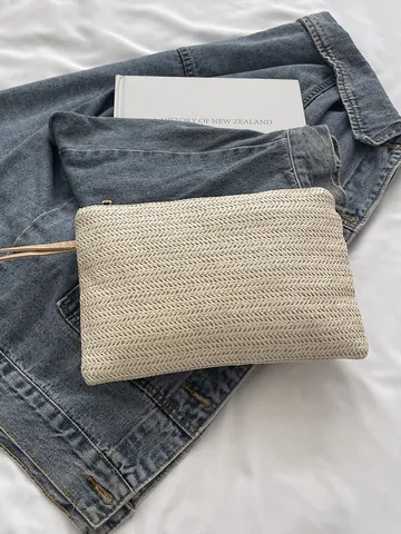 Women Woven Straw Clutch Bag Small Summer Beach Holiday Wristlet Handbag Simple Zipper Mobile Phone Purse For Women
