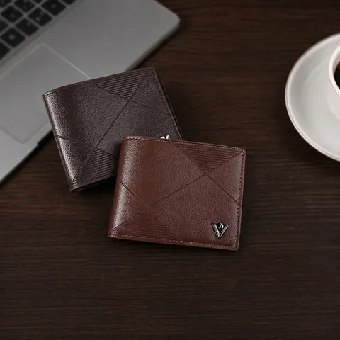 Men Short Bifold Wallet Lychee Grain PU Leather Multi Card Slots Business Casual Slim Purse With Metal V Logo