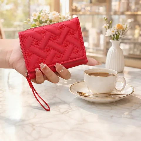 Women Short PU Leather Wallet Heart Embroidery Quilted Coin Purse With Wrist Strap Zipper Small Handbag