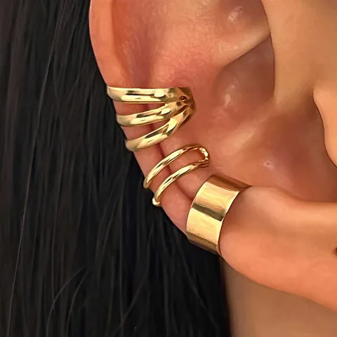 Vintage C-Shape Ear Cuffs For Women Non-Pierced Hollow Leaf Matte Frosted Alloy Metal Clip Earrings Fashion Jewelry Gold Silver Black