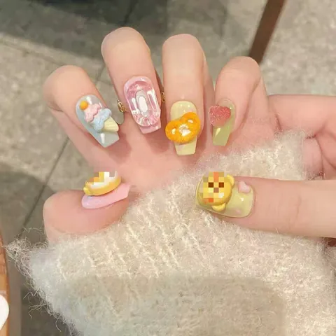 Handgefertigte Aufdrucknägel 3D Cartoon Bär Harz Dekor Macaron Farbe Süßer Stil Künstliche Falsche Nägel