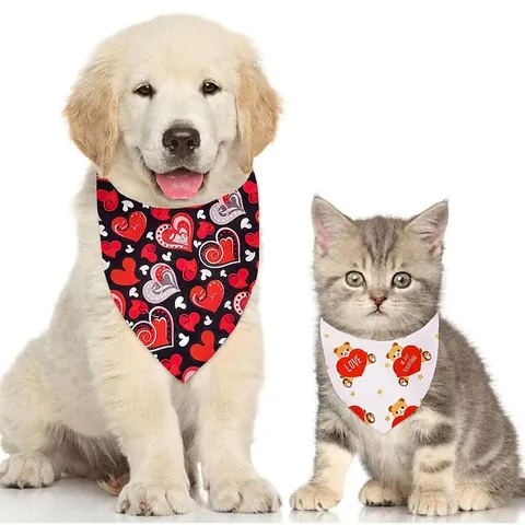 Bandana per Animali Domestici San Valentino Cuori Orso Cupido Poliestere Cane Sciarpa Festa Gatto Asciugamano Saliva Pettorina Triangolare