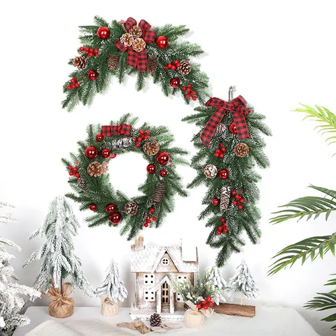 Guirlanda Navideña Artificial de PE Con Piñas Bayas Lazo de Cuadros Decoración Colgante de Nieve para Hogar y Fiesta