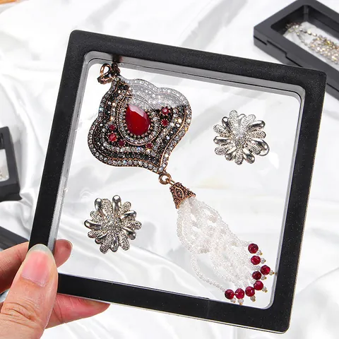 PE-folie Zwevend Frame Sieraden Display Box Transparante Ophanging Opbergkoffer Voor Ring Ketting Oorbel Munt Medaille Showcase