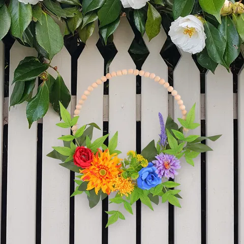 Couronne en Perles de Bois Florale Décoration Murale Printemps Été Guirlande de Fleurs Artificielles pour Porte Mariage Maison