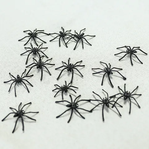 Arañas Realistas de Patas Largas Accesorios para Bromas de Halloween Arañas de Plástico Negro para Decoración de Fiestas Juguetes