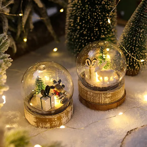 Luce Sfera di Vetro di Natale LED con Base in Legno Mini Cervo Scena Innevata Luce Notturna da Tavolo a Batteria per Decorazione Casa Natale