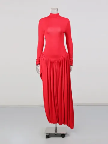 Robe longue élégante de style rétro pour femmes en mélange de polyester et coton avec manches longues col haut et design sexy dos nu plissé