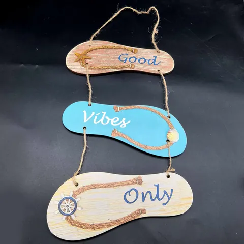 Ocean Theme Wooden Flip-Flop Shape Hanging Sign Good Vibes Only Beach Style Coastal Wall Decor For Summer Home Party Decorations