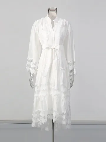 Robe Maxi Vintage Française avec Patchwork en Dentelle pour Femme Élégante Col en V Manches Évasées Maille Transparente Robe Longue Volants