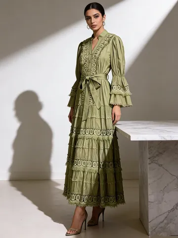 Robe Maxi Brodée Vintage Français pour Femme Manches Cloche à Étages Col en V Écharpe Polyester Élasthanne Robe Fête