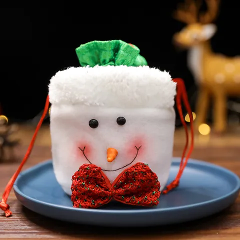 Festive Christmas Plush Gift Bag Reindeer Snowman Santa Claus Drawstring Candy Bag Apple Packaging Party Decoration
