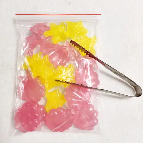 Reusable Multicolor Plastic Ice Cubes For Drinks Colorful Refillable Star Fruit Shapes With Stainless Steel Clip For Bar Party
