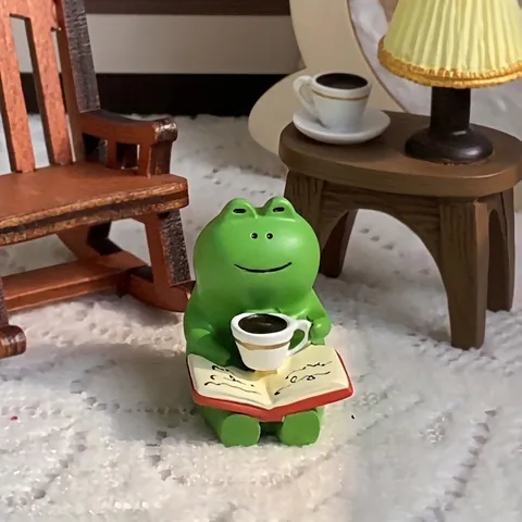 Cute Frog Rocking Chair Ornament Resin Mini Animal Figurine Holding Coffee And Book Healing Style Desktop Car Decor Small Statue Birthday Gift
