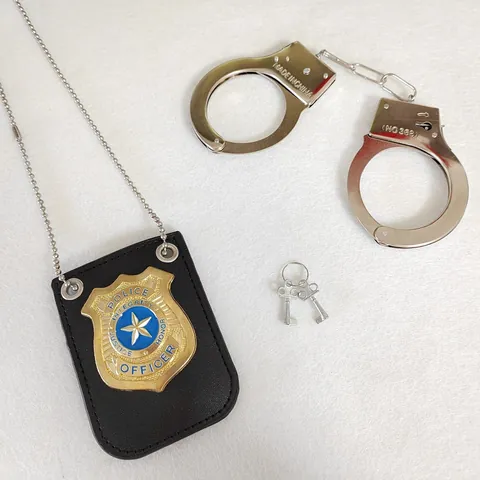 Halloween Kids Police Role Play Accessory Set Metal Badge With PU Holder And Toy Handcuffs Costume Props For Party