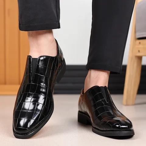 Herren Britischer Stil Business Casual Lederschuhe Krokodil Steinmuster Spitz Slipper Formale Loafers Anzugschuhe