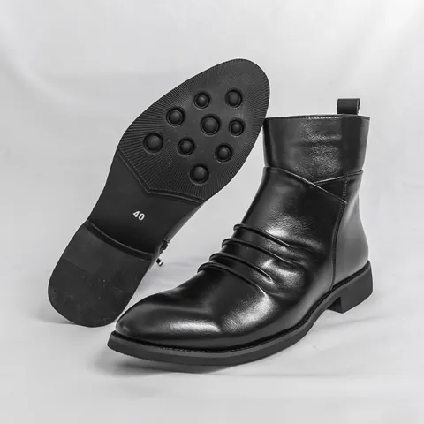 Bottines Chelsea Rétro Britanniques pour Hommes Bout Pointu Cuir PU Augmentation de Taille Fermeture Éclair Latérale Plissées Mode
