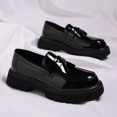 Herren Plateau Quaste Loafers Kontrastfarbe Britischer Stil Slipper Lässig PU Leder Dicke Sohle Runde Zehe Schuhe