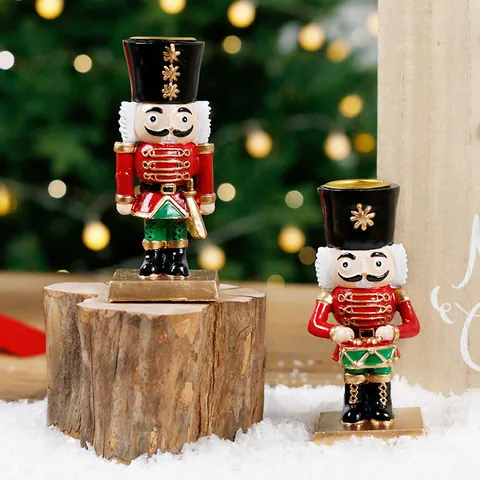 European Christmas Nutcracker Soldier Resin Candlestick Home Tabletop Decor Red Green Gold Soldier Figurine Candle Holder Gift