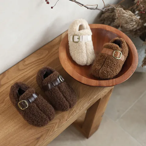 Kinder Schweinepfote Design Korallenvlies Baumwollschuhe Winter Warm Plüsch Slip-on Schuhe Mit Lederschnalle Für Jungen Mädchen