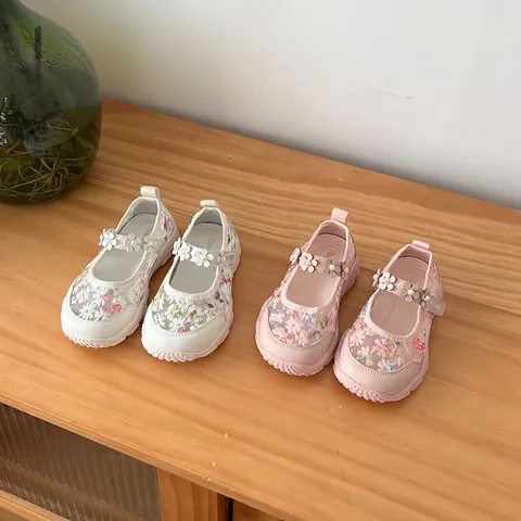 Girls Mary Jane Sneakers Breathable Floral Embroidery Mesh Board Shoes Pearl Decoration Magic Tape Casual Flat Shoes For Kids