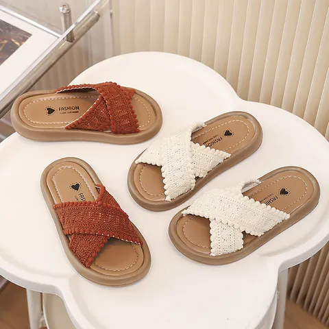 Sandalias de Verano para Niñas Elegantes Diapositivas de Punto con Correa Cruzada Zapatos de Princesa con Pompones Pantuflas de Playa Transpirables