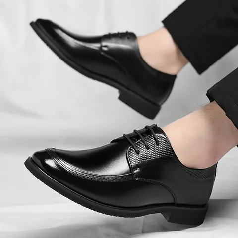 Chaussures en Cuir Formel d'Affaires pour Hommes Bout Pointu Lacets Chaussures Oxford Rétro Couleur Unie Semelle Souple Respirant pour Bureau Mariage