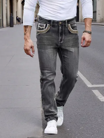 Jeans in Denim Lavato da Uomo con Decorazione Tasche Ricamate Vestibilità Slim Gamba Dritta Pantaloni in Cotone Casual per Giovani