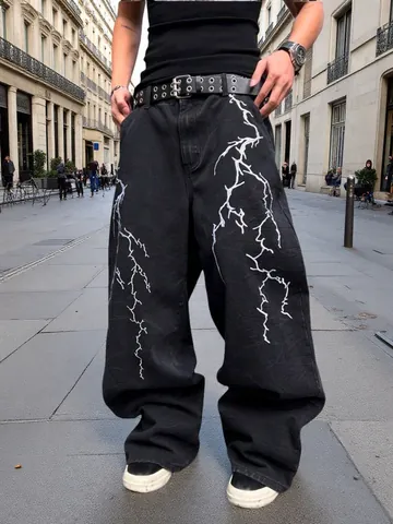 Pantaloni Denim da Uomo Streetwear Americano Invecchiati Lavati Neri con Stampa a Fulmine Taglio a Campana Casual Y2K