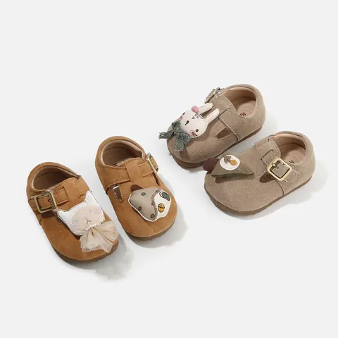 Spring New Kids Suede Casual Shoes Boys Girls Soft Sole Pre-walker Shoes Cute Doll Decor Non-slip Toddler Leather Shoes