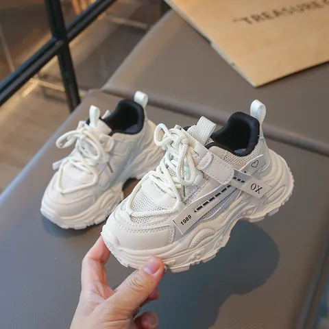 Kids Breathable Mesh Sneakers Boys Girls Fashion Casual White Shoes Lightweight Sports Running Shoes Outdoor Shoes