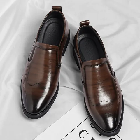 Chaussures en Cuir Formelles pour Hommes à Enfiler Mocassins de Ville Perforés Chaussures de Travail Respirantes en Cuir Recyclé